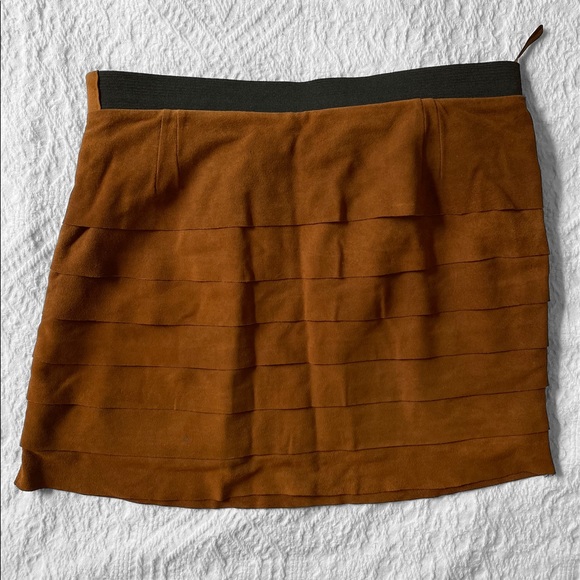 Joie Suede Leather Mini-Skirt - Picture 5 of 5